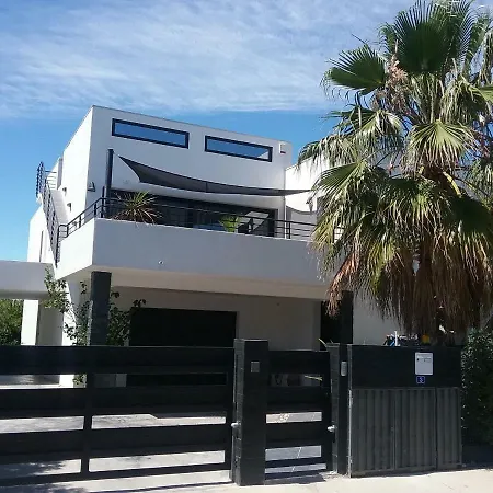 Rdc Pieds Dans L'eau Sète